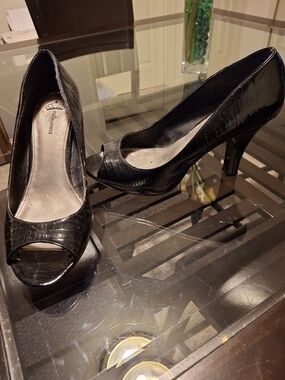 Black Peep-Toe Mid Heel Pumps by Fergalicious By fergie